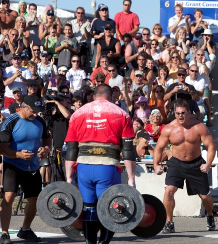 Weightlifters at the Gatineau Balloon Festival