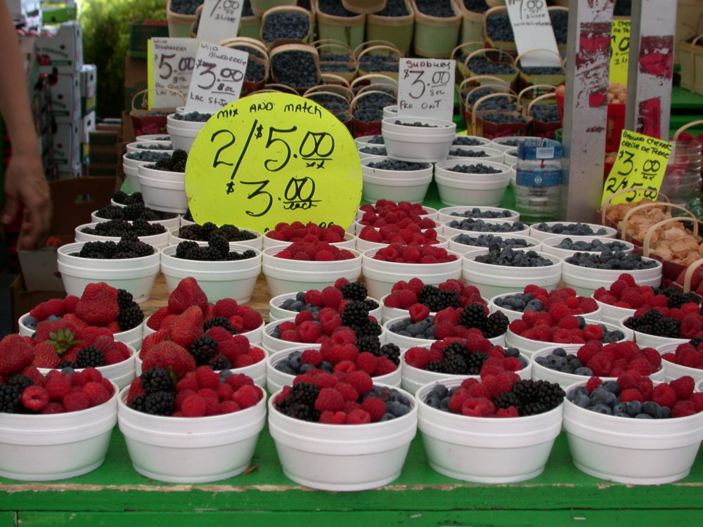 Fresh fruit for sale at Ottawa's Byward Market